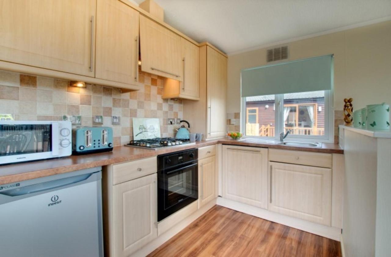 Stunning 3-Bed Hot Tub Lodge Northumberland Felton  المظهر الخارجي الصورة